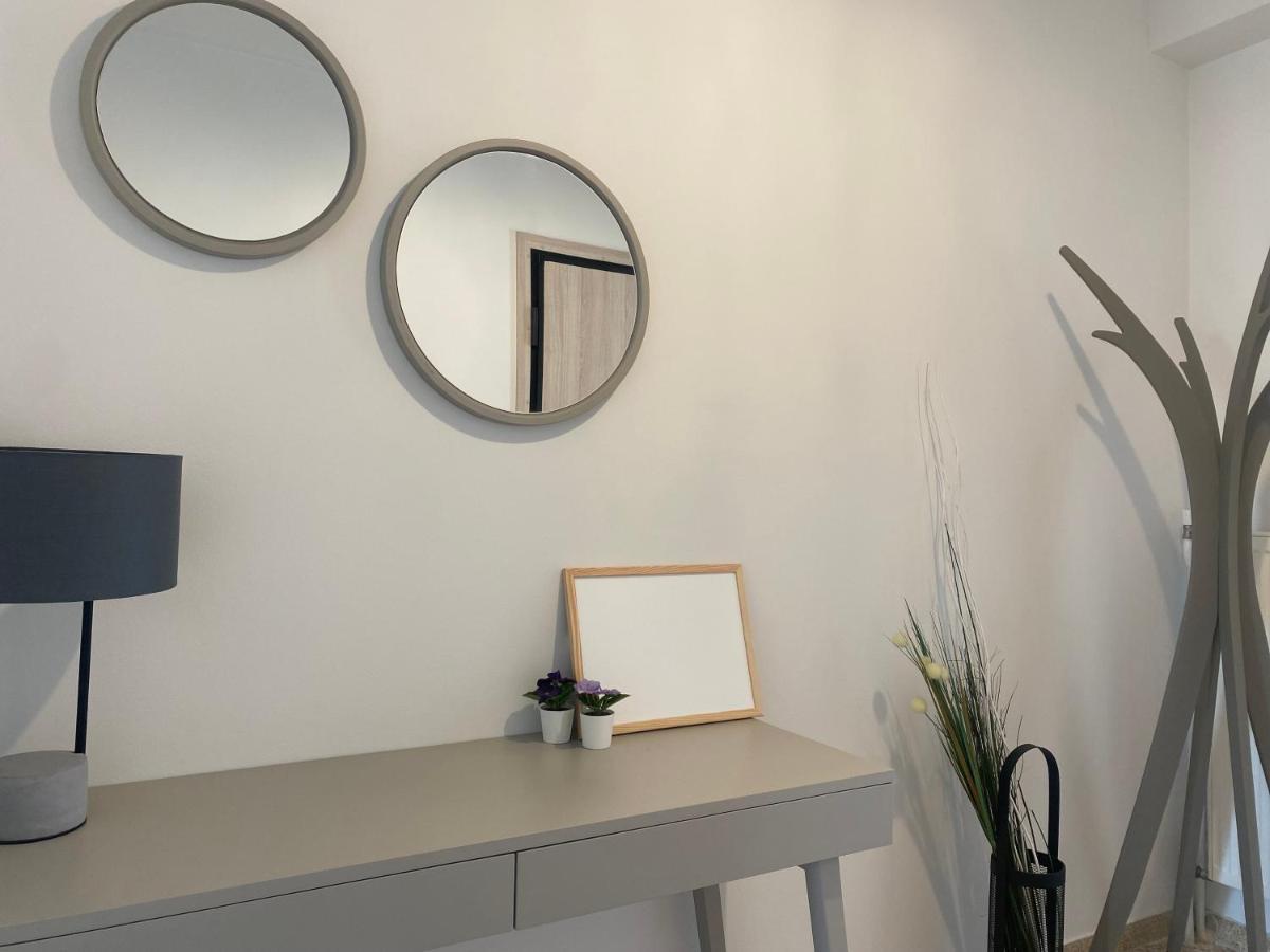 Faliro Comfort Apartment 10 Mins Walking To The Beach Athen Eksteriør bilde